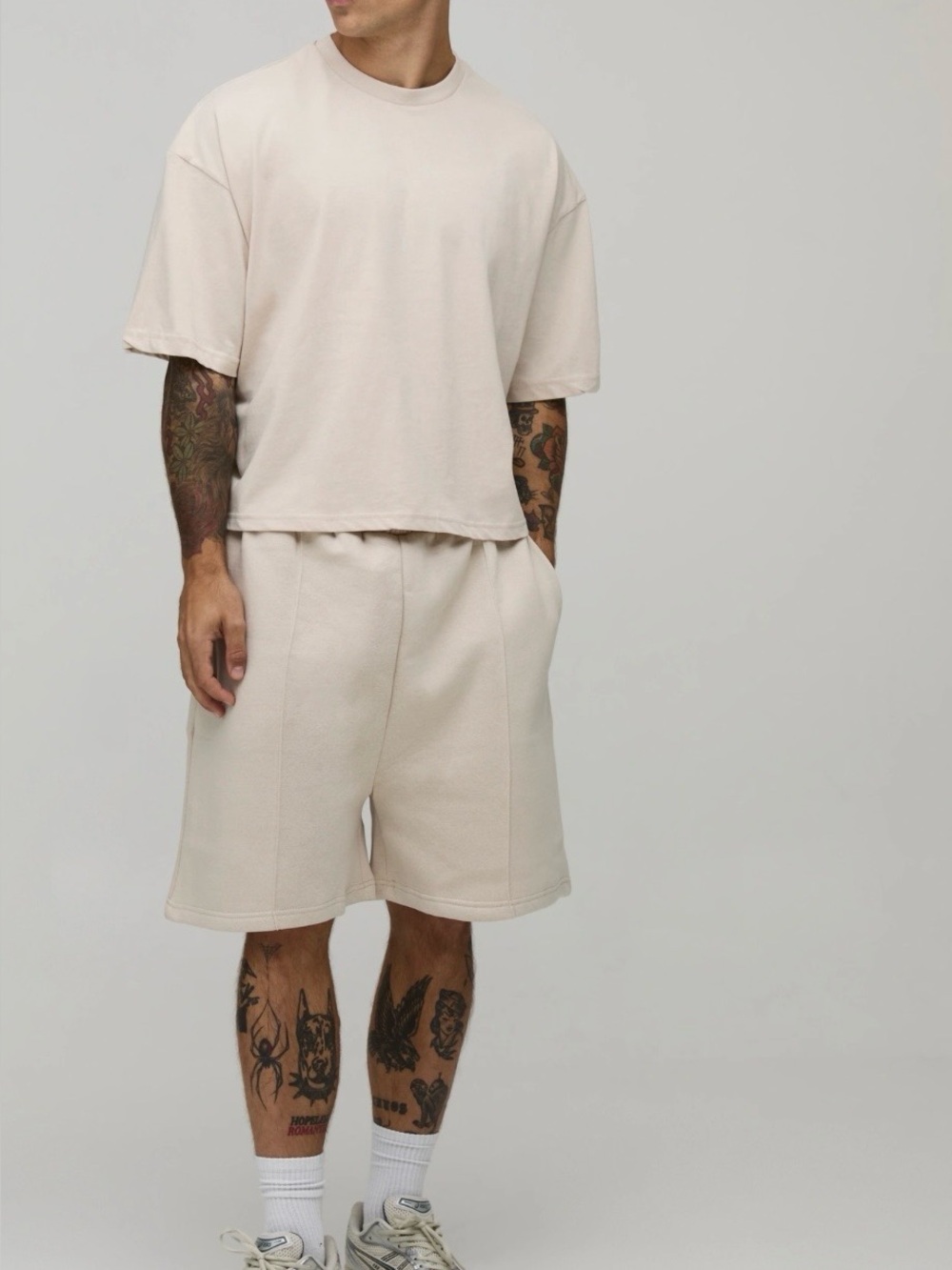 BoohooMAN Oversized Boxy T-Shirt & Drop Crotch Shorts Set Stone Men's M NWT